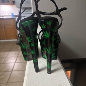 Elle Black and Green Leaf Pattern Heels